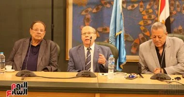 خبير علوم سياسية يشير إلى أن السلام مع إسرائيل غير مجدي وأن المقاومة ليست سبب مآسي غزة