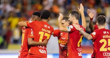 القادسية يتفوق على الحزم بهدفين في مواجهة الدوري السعودي