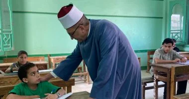رئيس منطقة كفر الشيخ الأزهرية يتفقد لجان الامتحانات في جولة ميدانية