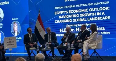 نائب رئيس الوزراء يعلن إدراج 10 شركات جديدة في البورصة ضمنها بنك خلال 2024