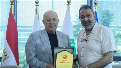هاني أبو ريدة يلتقي مجدي عبد الغني رئيس جمعية اللاعبين المحترفين لمناقشة فرص التعاون المشتركة