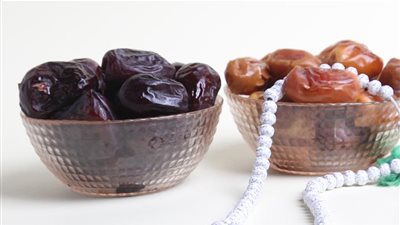 طرق فعالة للحفاظ على نشاطك وتقليل العطش والإرهاق