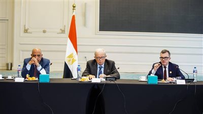 وزير التخطيط يناقش مع مجموعة البنك الدولي خطة تمويل وبناء البنية التحتية في مصر