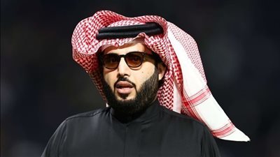 تركي آل الشيخ يعلن نجاح فيلم 7Dogs بإيرادات بارزة