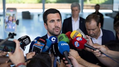 ريكيلمي يوجه انتقادات لباريز في المنافسة على رئاسة ريال مدريد