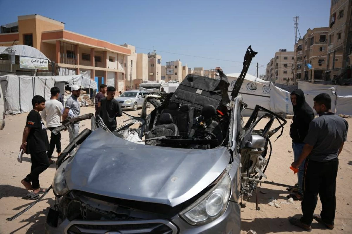 غزة تتعرض للقصف وجنين تشهد مصادرة أراضٍ متزايدة