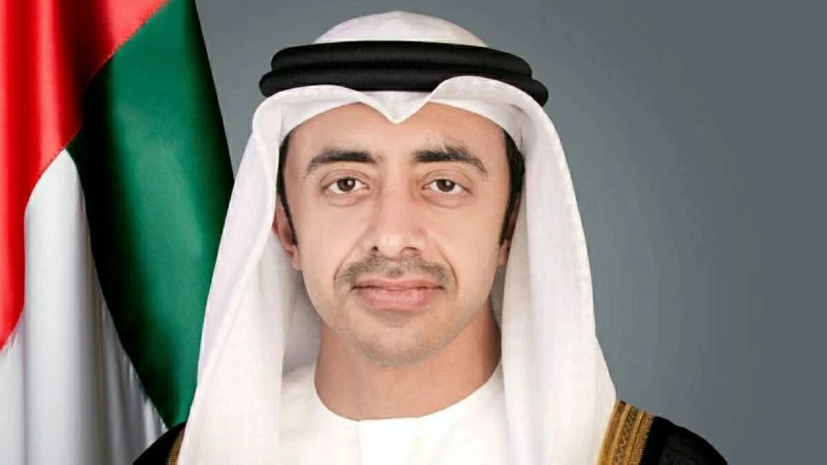 عبدالله بن زايد يدين اختراق «الحرس الثوري» لأراضي بوبيان الكويتية لتنفيذ عمل إرهابي