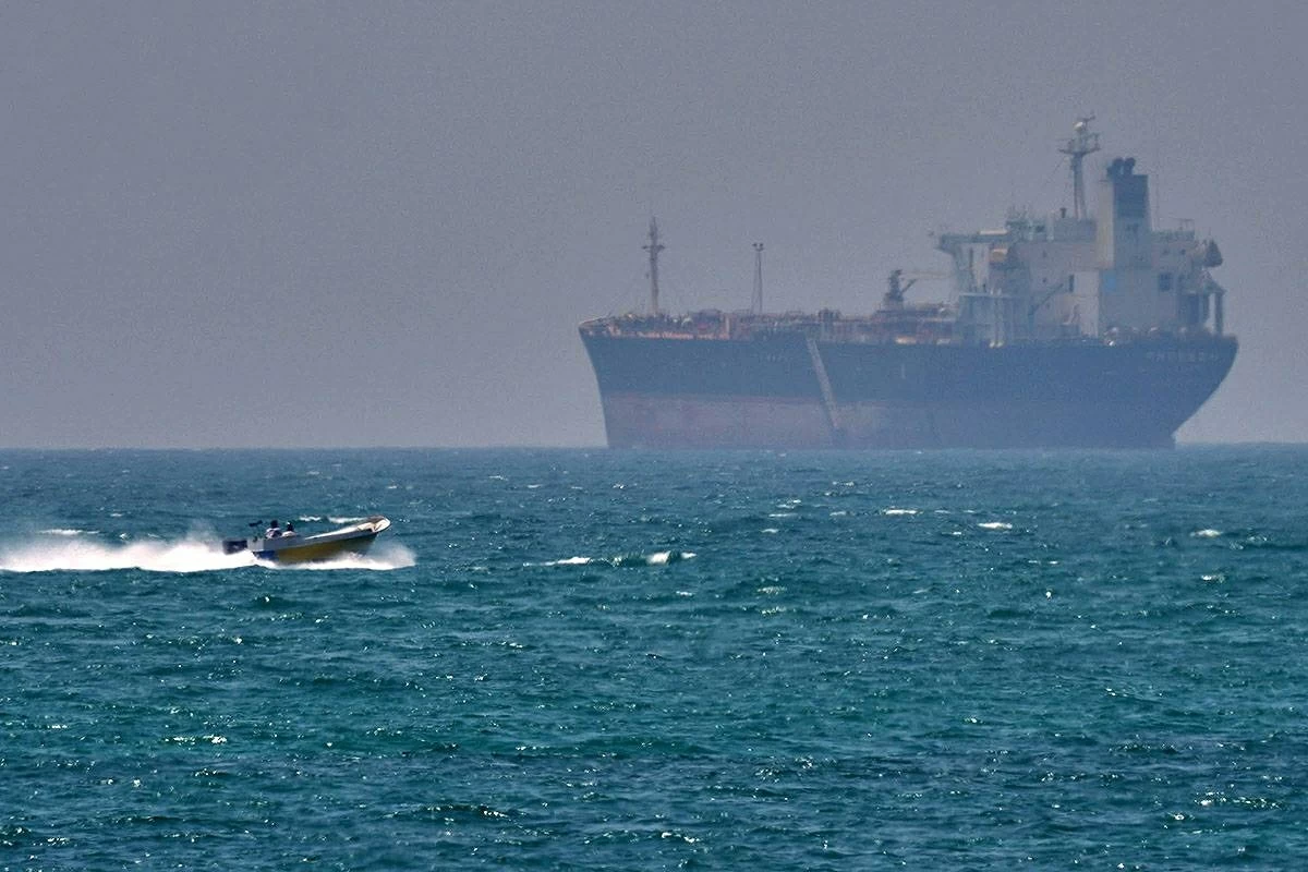 الغموض يحيط بسفينة «أورسا ميجور» وغرق مفاعلات نووية في الأعماق
