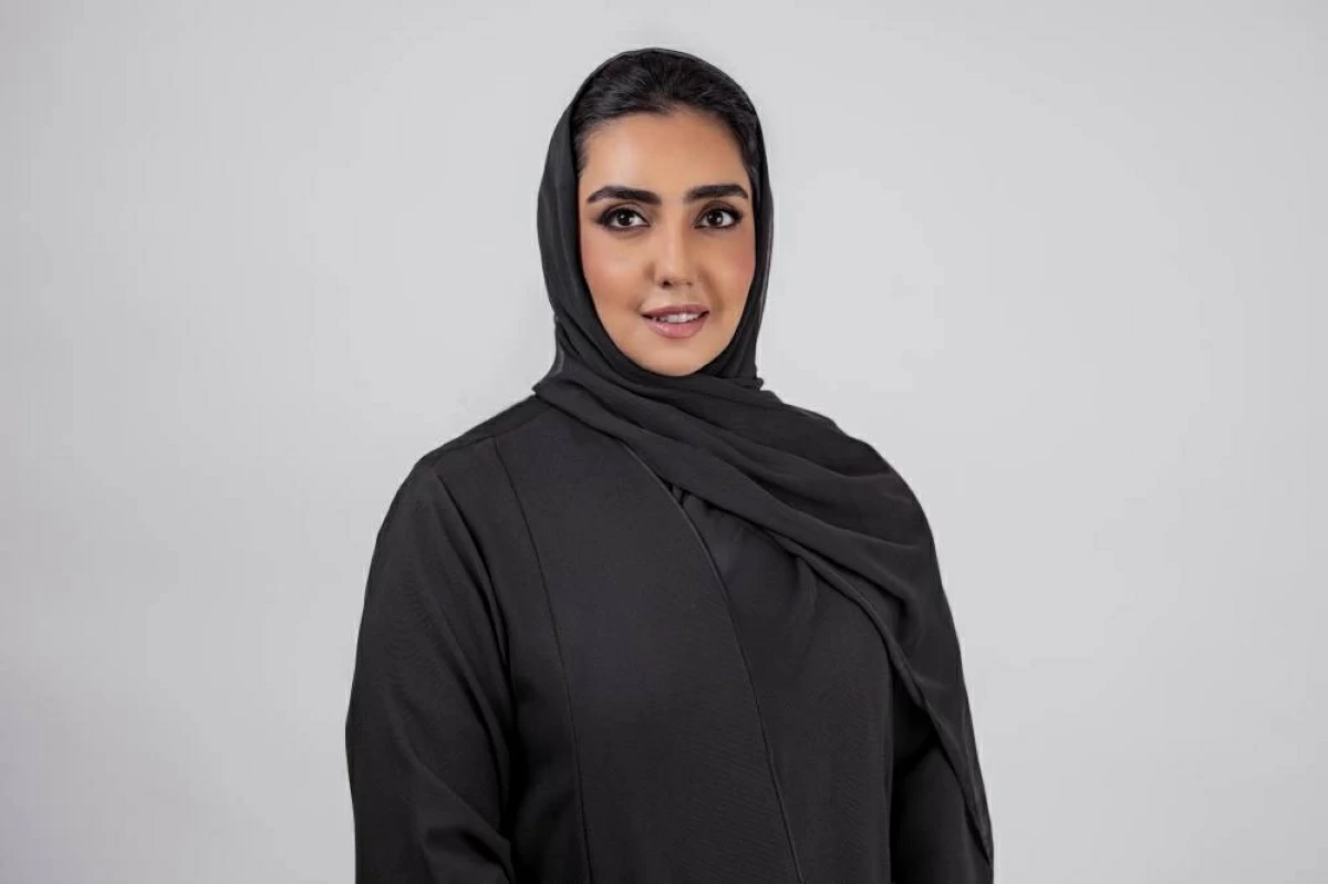 هند بنت ماجد تؤكد أن تمكين أفراد الأسرة هو أساس الاستقرار الأسري