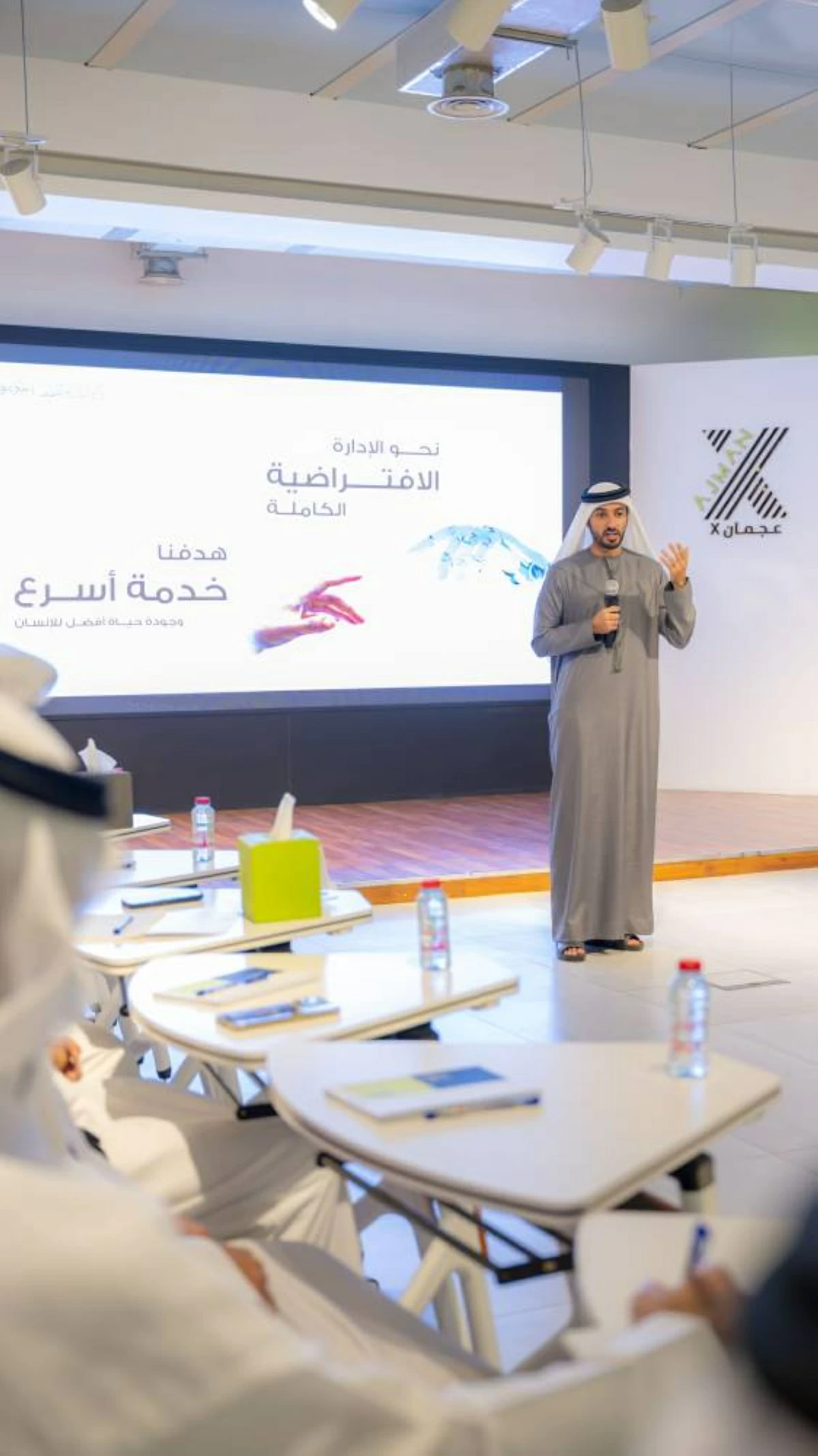 راشد بن حميد يعلن إطلاق 25 مبادرة لتعزيز الذكاء الاصطناعي