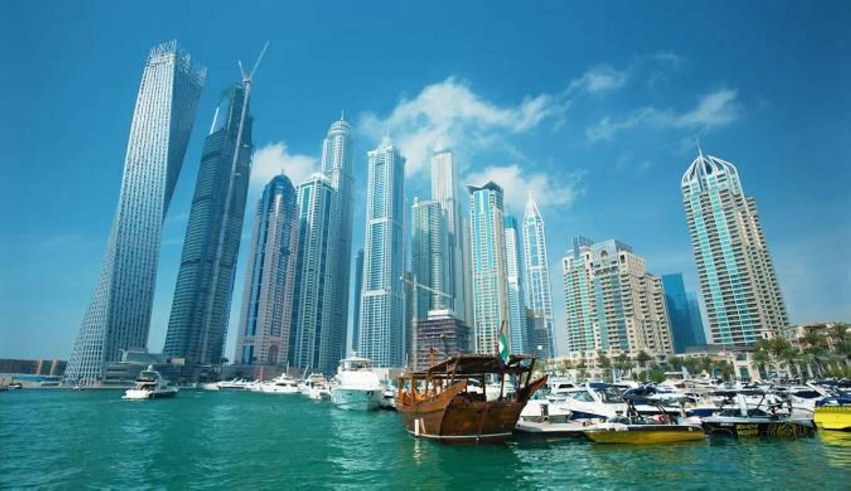 الإمارات تتوقع نمواً اقتصادياً بنسبة 5.2% في 2027 مع تسارع يصل إلى 6% عام 2028