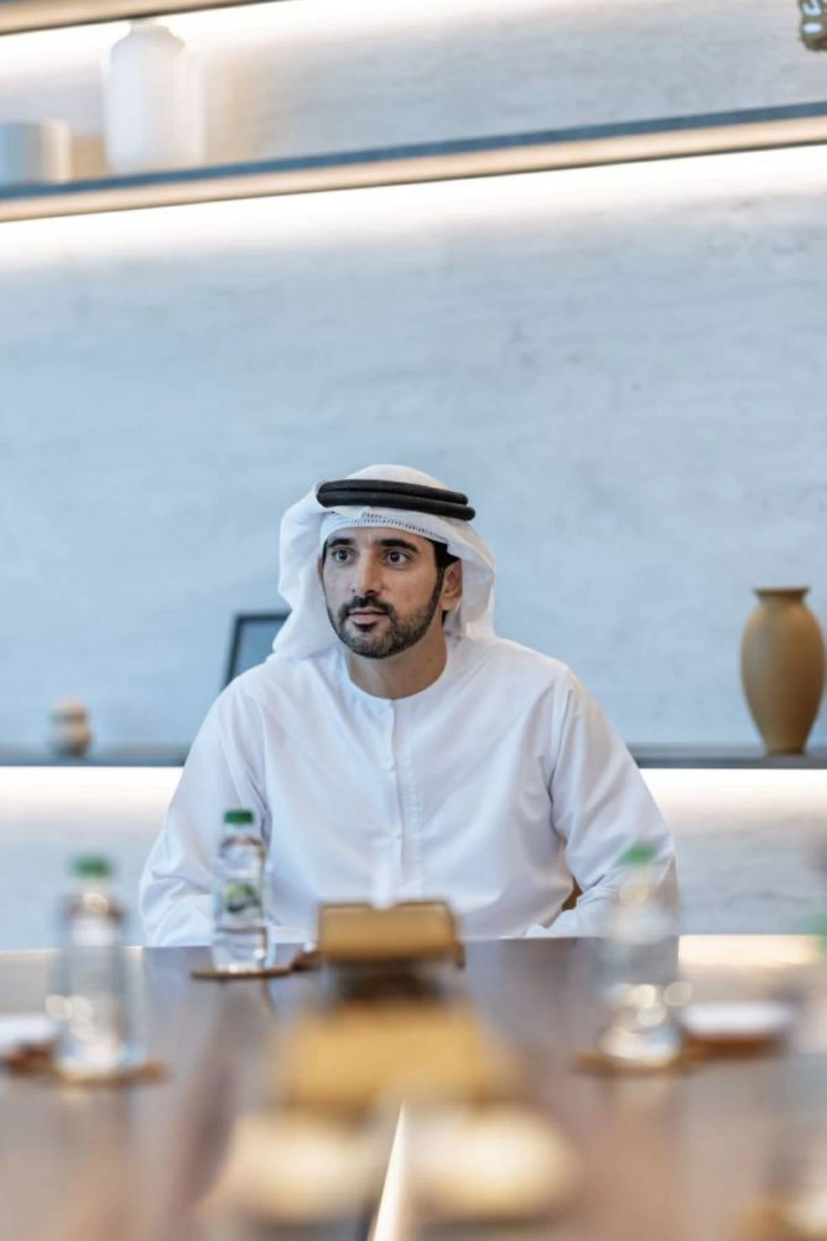 حمدان بن محمد: دبي تواصل تطوير استراتيجيات لتعزيز مرونتها وقدرتها على التكيف