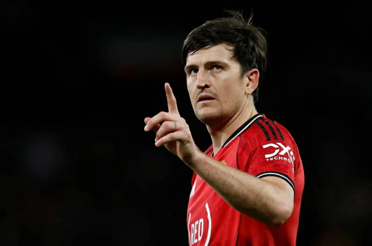 ماغواير يعبر عن دهشته بعد استبعاده من تشكيلة منتخب إنجلترا