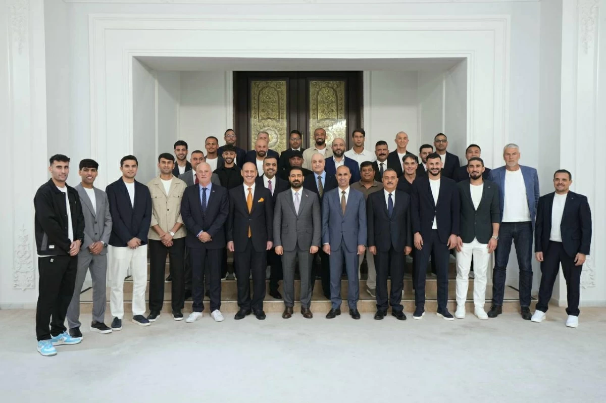 الزيدي يرحب بفريق أسود الرافدين قبل انطلاق معسكر إسبانيا