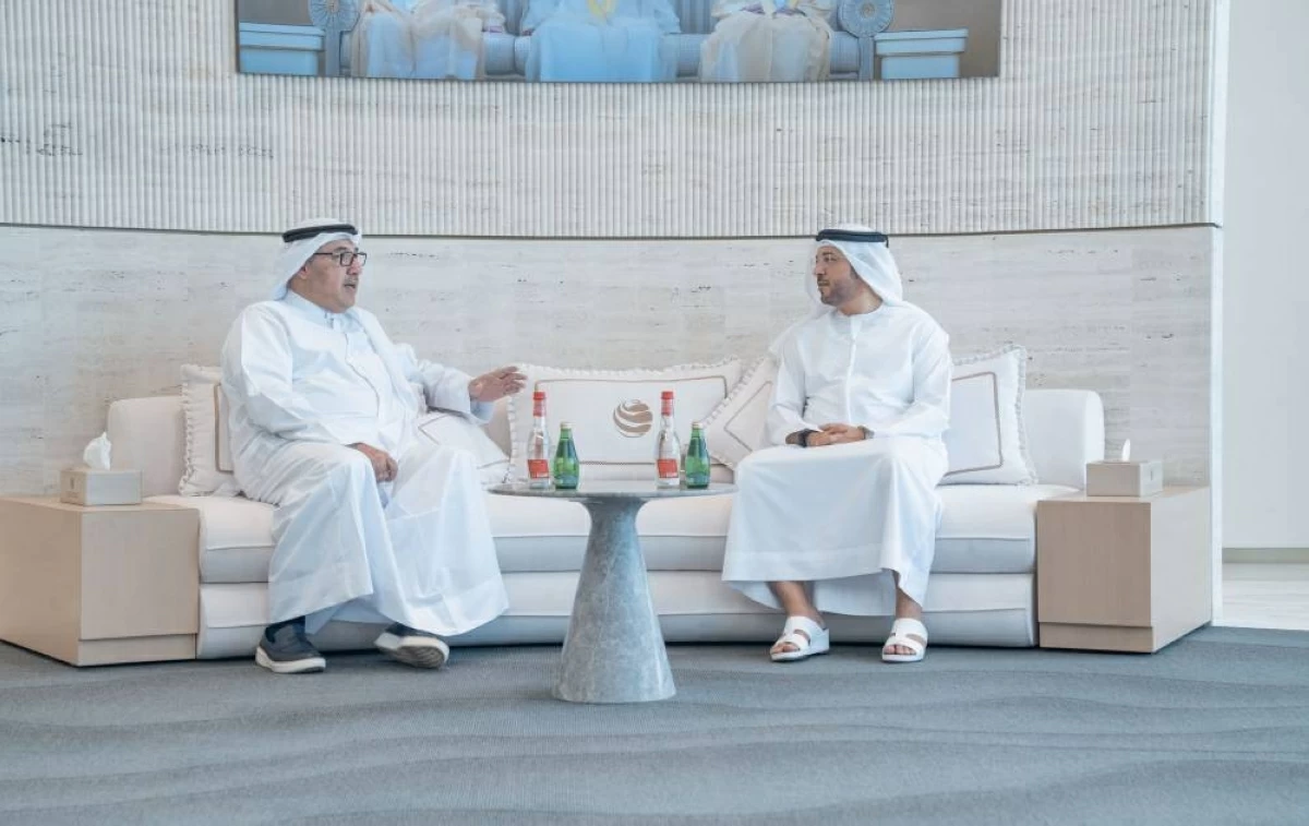 عبدالله بن دميثان والقنصل الكويتي يناقشان سبل تعزيز الشراكة التجارية والبحرية