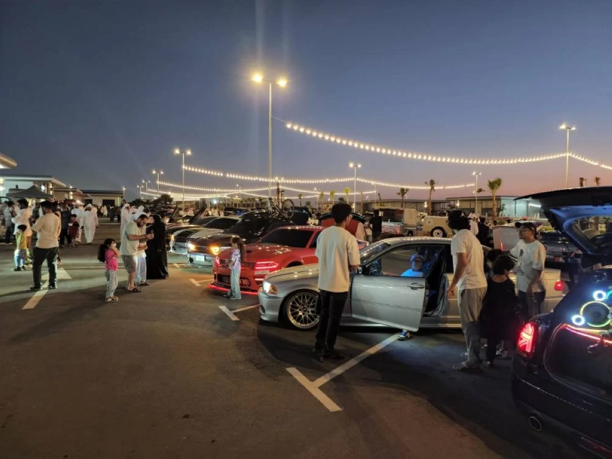 دائرة السياحة في عجمان تدعم مبادرة «أوتو ديستركت» لتطوير صناعة السيارات
