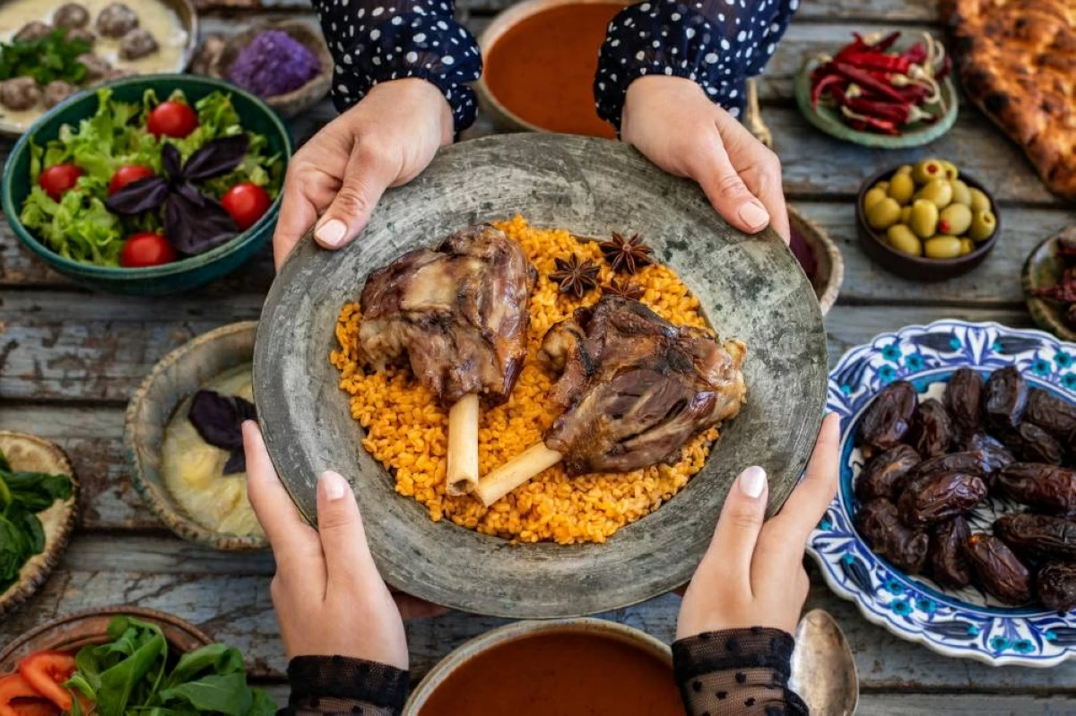 وجبات العيد الغنية: تجربة لذيذة مع تحديات صحية محتملة