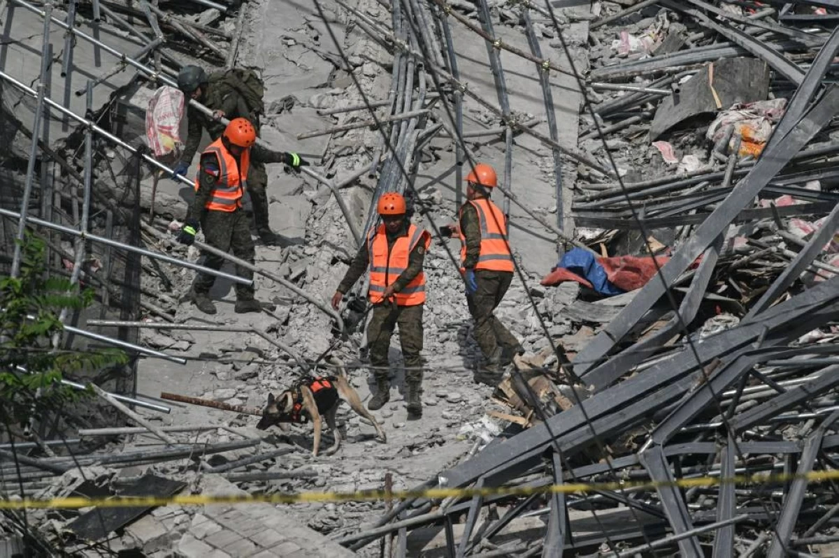 انهيار مبنى في الفلبين يسفر عن وفاة 3 أشخاص وفقدان 17 آخرين