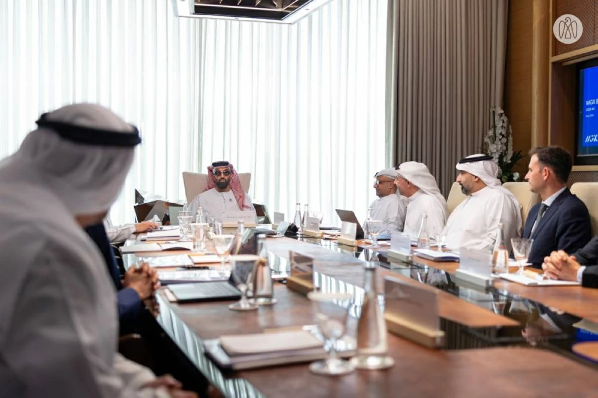 طحنون بن زايد يعلن توسيع استثمارات «إم جي إكس» في مجال الذكاء الاصطناعي على المستوى العالمي