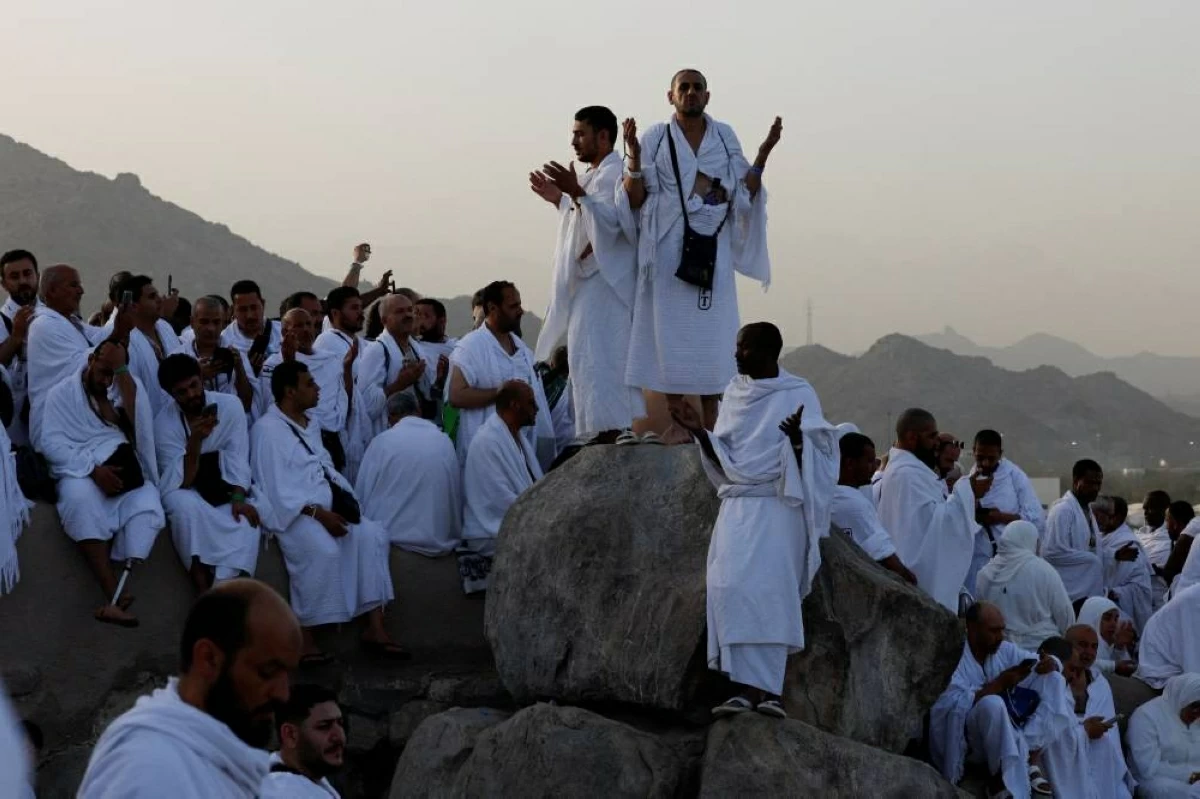 صعيد عرفة يستضيف أكثر من 1.5 مليون حاج لأداء مناسك الحج