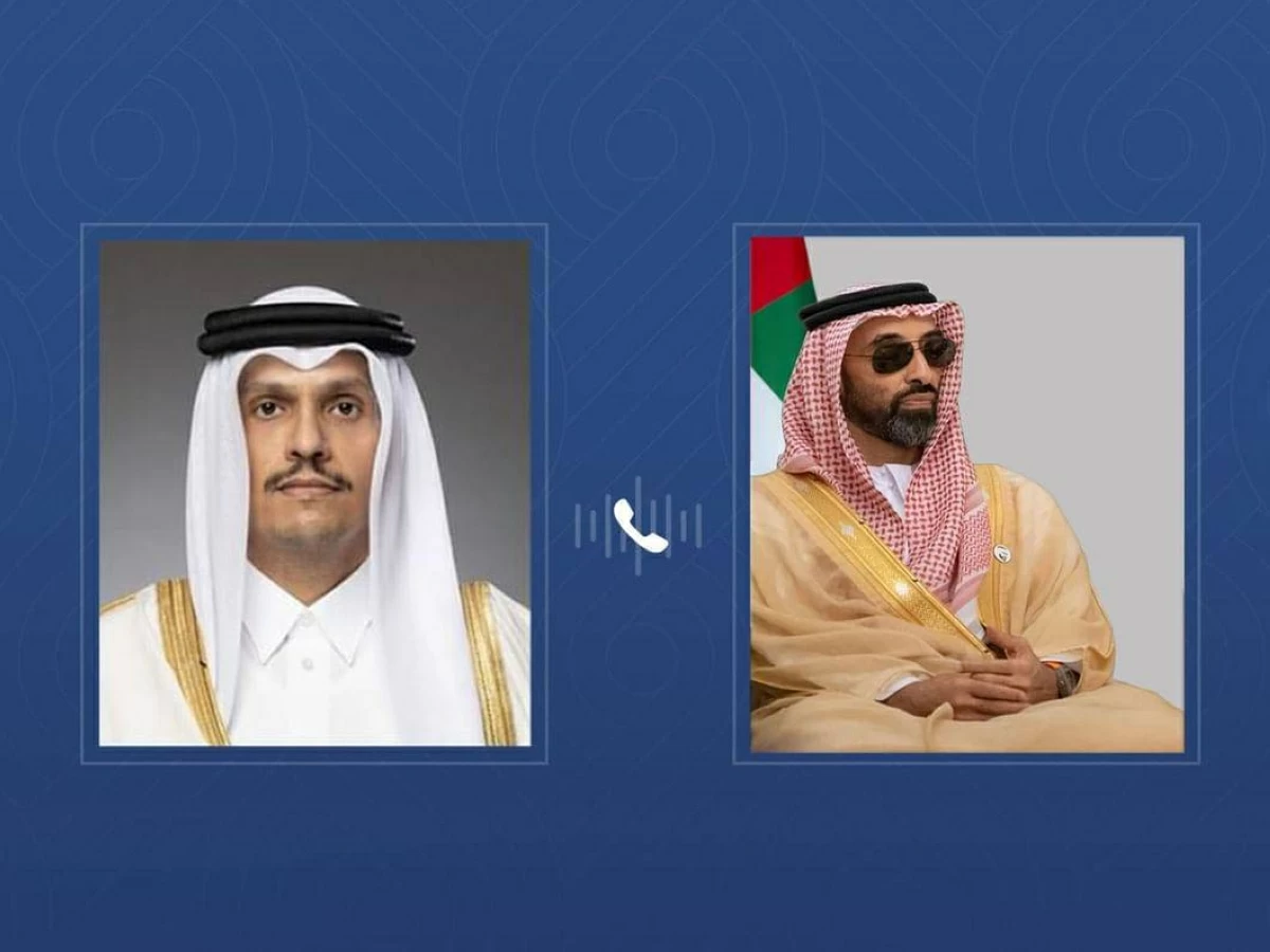 طحنون بن زايد ورئيس وزراء قطر يتباحثان هاتفياً حول المستجدات الإقليمية