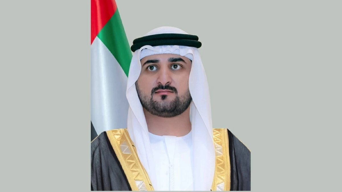 مكتوم بن محمد: العيد رمز للتواصل والتماسك الاجتماعي