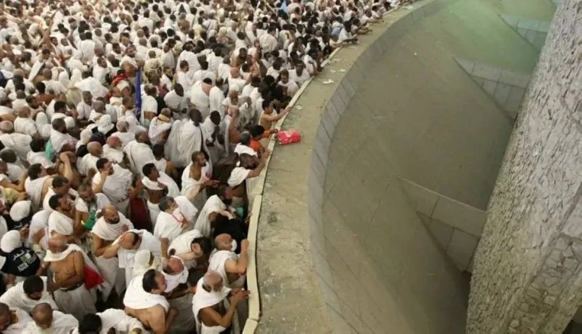بداية عيد الأضحى تشهد رمي جمرة العقبة الكبرى في مشعر منى