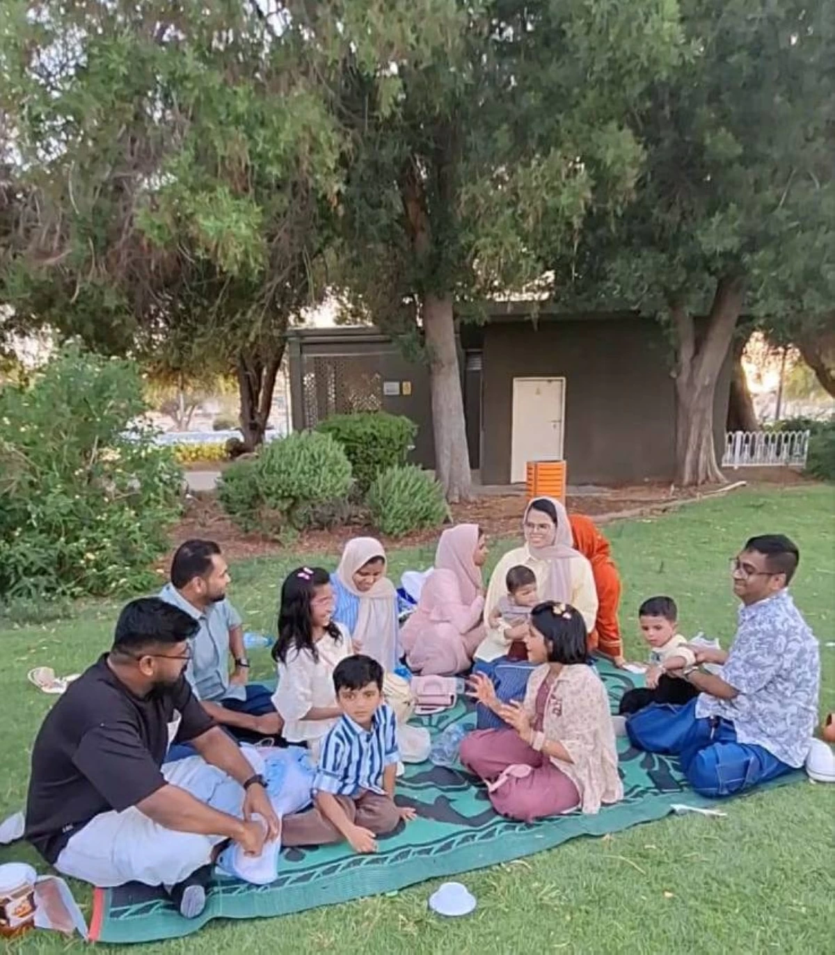فرحة واسعة تغمر أرجاء مدينة العين