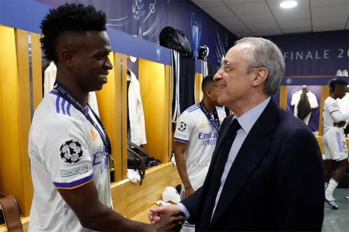 آخر تطورات تجديد عقد فينيسيوس جونيور مع ريال مدريد
