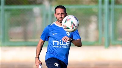 إيقاف قيد جديد لنادي الزمالك بسبب مستحقات مساعد فيريرا
