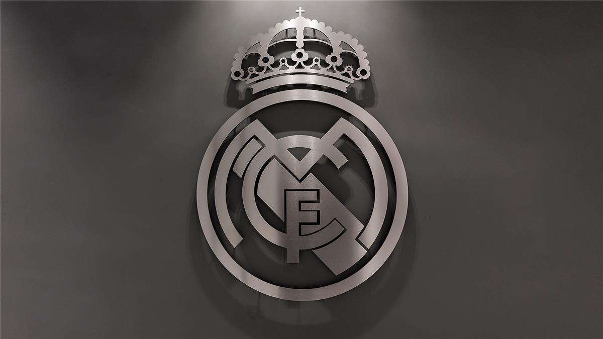 ريال مدريد يعلن رئيسه الجديد.. والكشف عن خليفة أربيلوا
