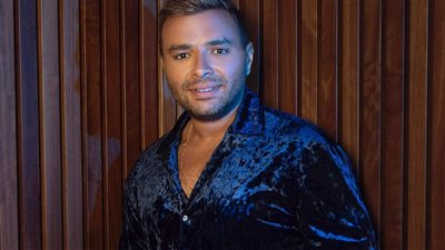 ربنا يبعد عنك شر الناس.. والدة رامي صبري تدعمه بعد طرح أغنيته الجديدة