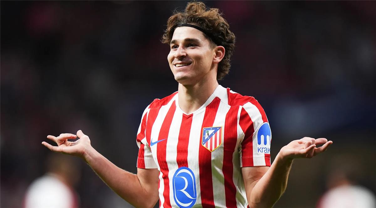 ساخرًا من ريال مدريد وبرشلونة.. أتلتيكو مدريد يرد على عرض بيريز لـ ألفاريز