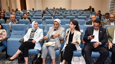 أرفض تسميم أو تصدير الكلاب الضالة وأدعو لتطبيق استراتيجية الدولة لحماية المواطنين