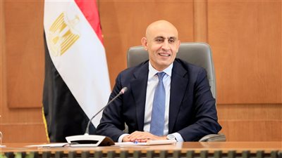 حافز إثابة 2000 جنيه لرؤساء اللجان والمراقبين الأوائل بامتحانات الدبلومات الفنية 2026.. و1000 جنيه للملاحظين