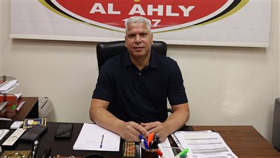 وائل جمعة يستلم مهام عمله الجديد في النادي الأهلي (صور)