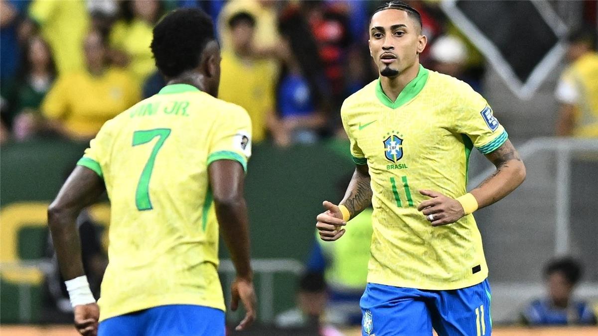 رافينها يقدم وعدًا لجماهير البرازيل: نستطيع الفوز بـ كأس العالم