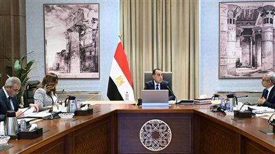 رئيس الوزراء يستعرض الموقف التنفيذي للمشروعات الخدمية والتنموية في بني سويف
