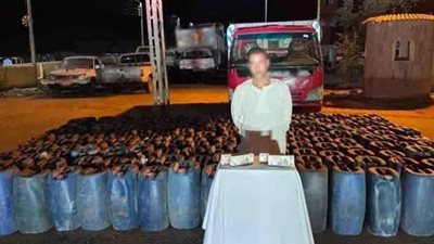 ضبط 7 أطنان سولار قبل بيعها بالسوق السوداء في أسوان