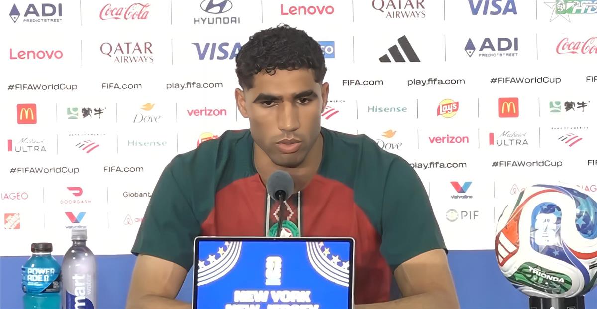 أشرف حكيمي لـ البرازيل: نعرفكم جيدًا.. وجماهيرنا ستتفوق عليكم