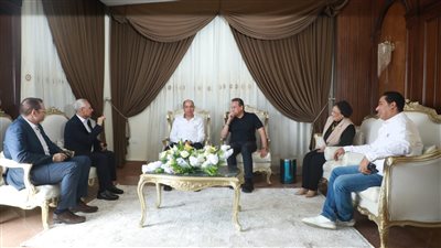 وزير الصحة يترأس اجتماع اللجنة التنسيقية لمنظومة التأمين الصحي الشامل استعداداً لإطلاقها بالمحافظة