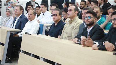 وزير الصحة يشهد تسجيل المواطنين بمنظومة التأمين الصحي الشامل بالمنيا ويتفقد مركز التدريب والمحاكاة