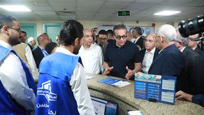وزير الصحة يتفقد مستشفيي الكبد والجهاز الهضمي والثلاثي الجامعيين بمحافظة المنيا