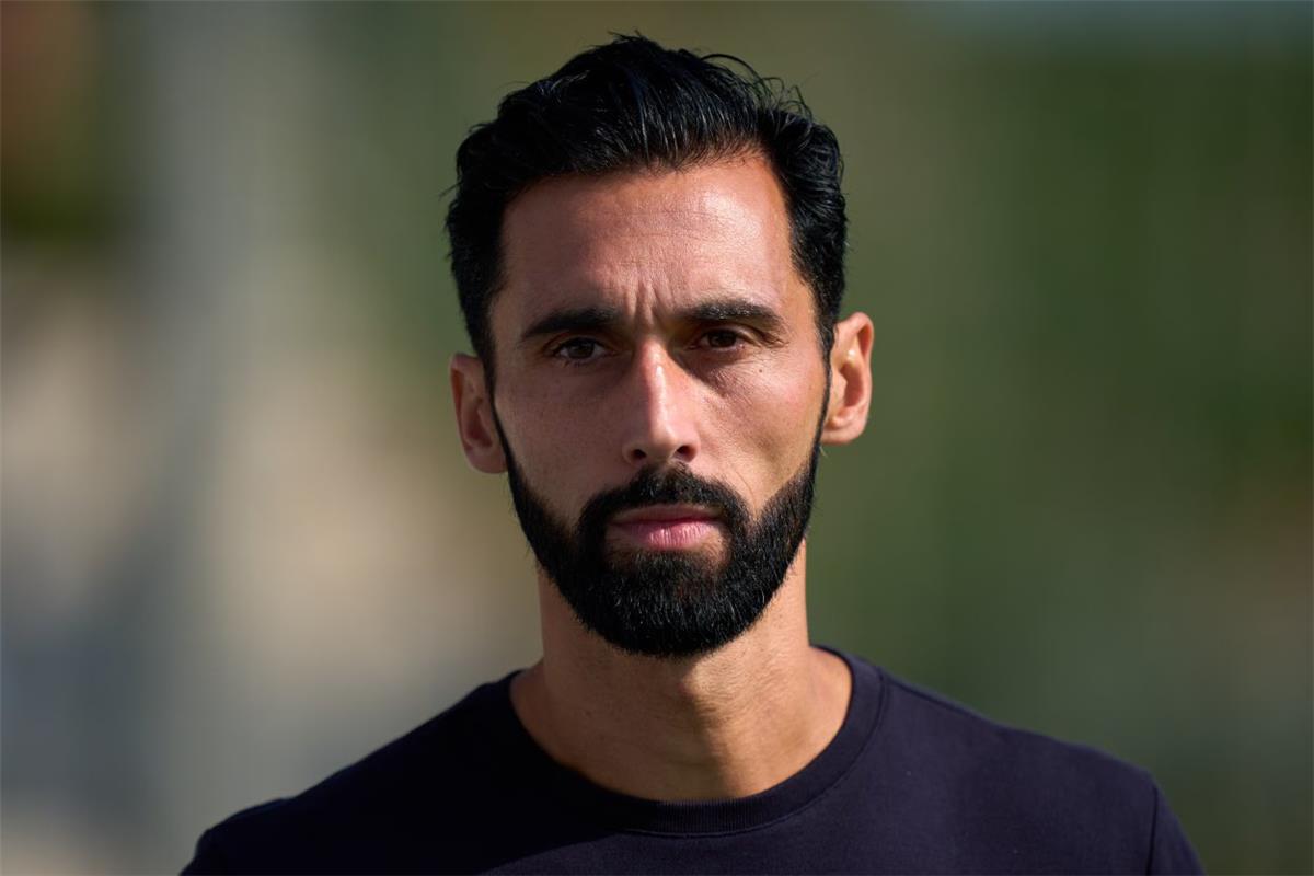 أربيلوا يقترب من تحديد وجهته بعد الرحيل عن ريال مدريد