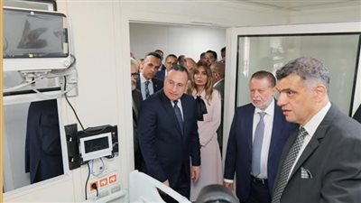 محافظ البنك المركزي ووزير التعليم العالي يفتتحان عددًا من المشروعات والوحدات الطبية بالمعهد القومي للأورام