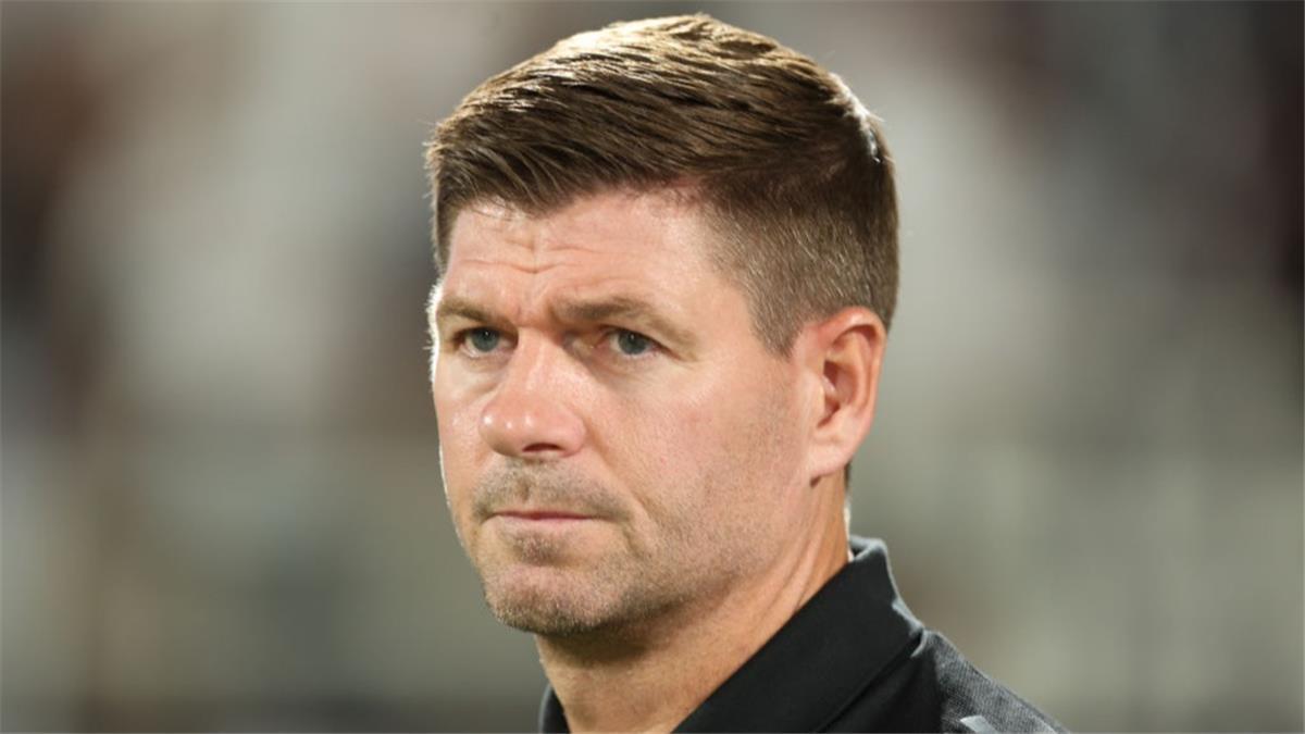 جيرارد ينصح ليفربول بالتعاقد مع نجم المغرب بعد تألقه أمام البرازيل في كأس العالم