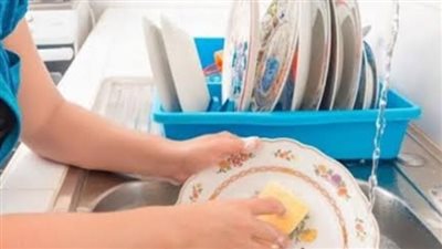 بسرعة البرق.. حيلة في 10 دقائق لغسيل الصحون