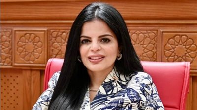 النائبة زينب بشير تطالب رئيس هيئة البترول بحاضنة أعمال لطلاب الذكاء الاصطناعي بالجامعات المصرية