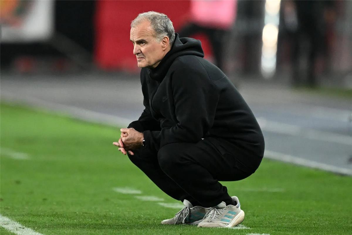 بيلسا يعلق على تعادل أوروجواي أمام السعودية في كأس العالم