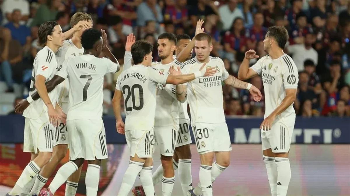 آس: تشيلسي يرغب في التعاقد مع لاعب ريال مدريد